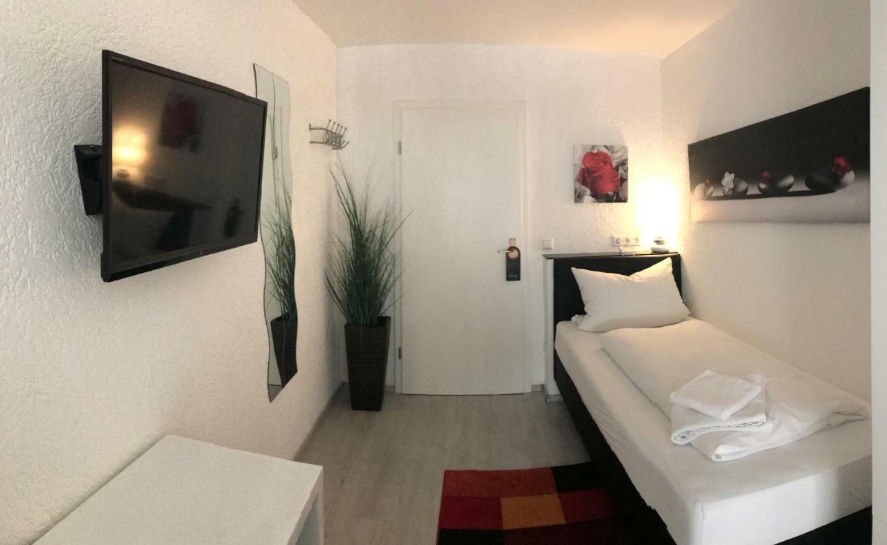 Hotel Berlin Schwetzingen Extérieur photo